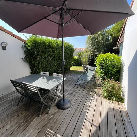 Holiday home Casa Otarie Avec Piscine Et Terrasse -proxi Plage, Port, Gare