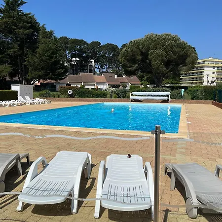 Casa Otarie Avec Piscine Et Terrasse -proxi Plage, Port, Gare Holiday home *